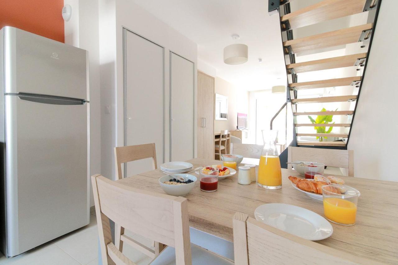 Select'Sohome - Residence Le Poseidon - Appartement En Duplex Avec Parking Prive Et Piscine ! - Pos-F Bormes-les-Mimosas Buitenkant foto